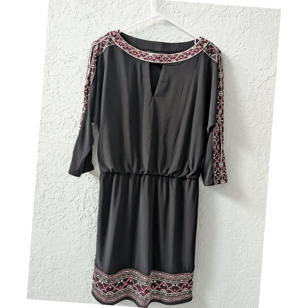 White House Black Market Dress Womens XS Black Embroidered Neck with Keyhole